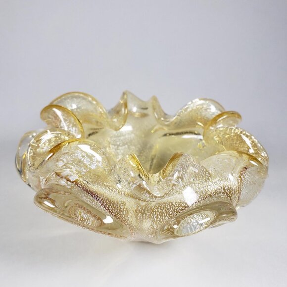 Small Ruffled 6 Lobed Golden Cased Art Glass Bowl with Silver Aventurine Flecks - Picture 5 of 10